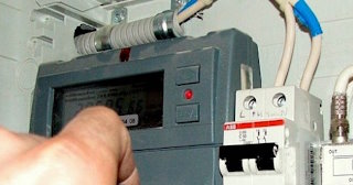 Установка электросчетчика от 1570 руб. в Топках - замена счетчика электроэнергии бесплатно